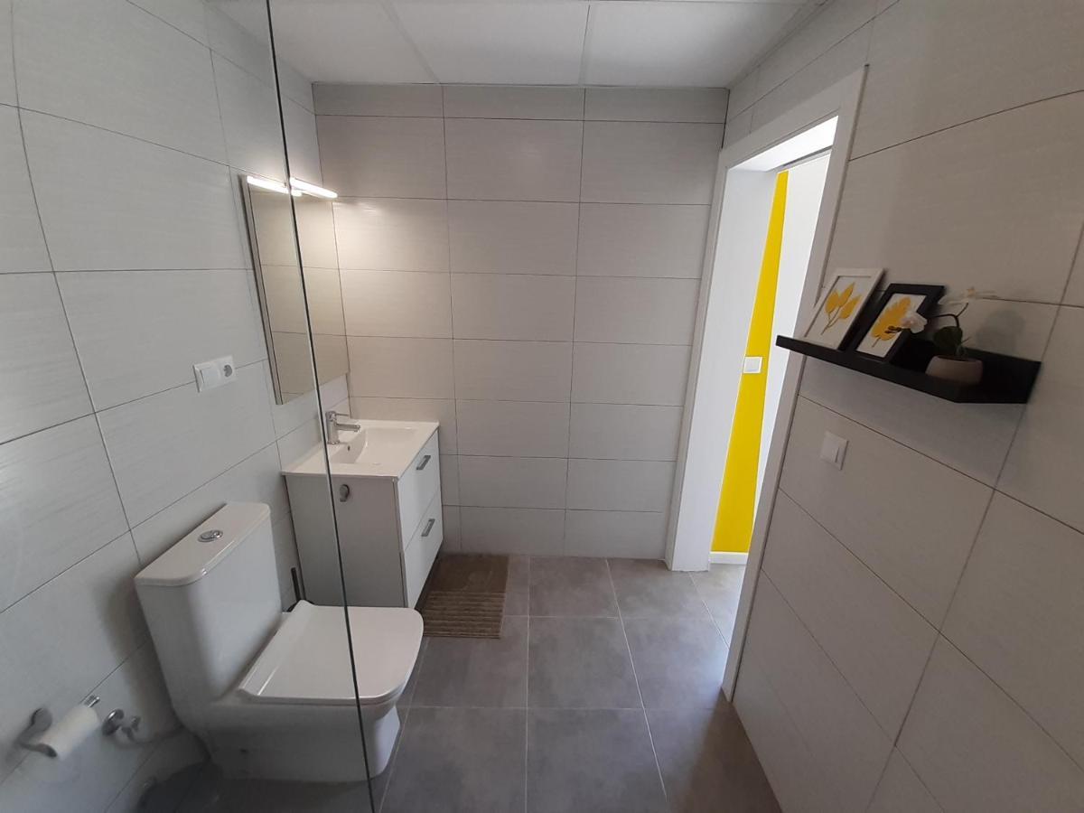 The Yellow Corner Apartment Alicante Exteriör bild